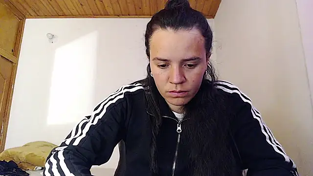 Shanel Lozano online show from 06/14/26, 05:59