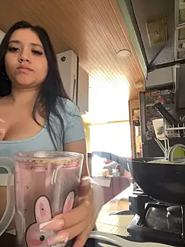 Veronica Wins  online show from 04/08/26, 05:24