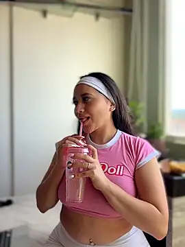 Veronica Wins  online show from 05/20/26, 03:18