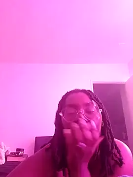 Snapshot of Kokohayes chatting on 03/02/26, 06:36 Kokohayes online show from 03/02/26, 06:36