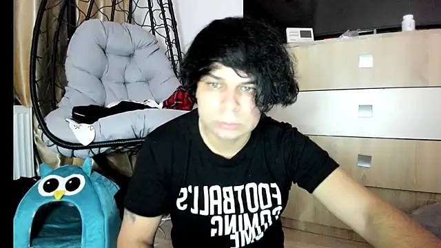 Snapshot of LorenzoBoy99 chatting on 01/08/26, 11:40 LorenzoBoy99 online show from 01/08/26, 11:40