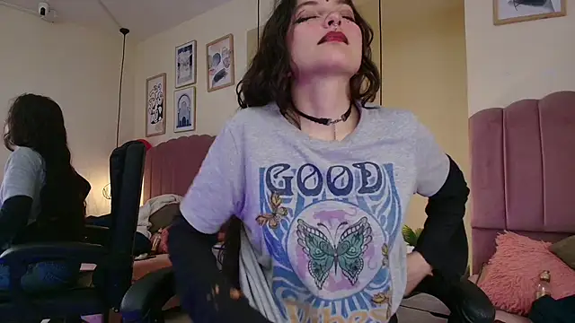 Hanabie  online show from 03/01/26, 03:19