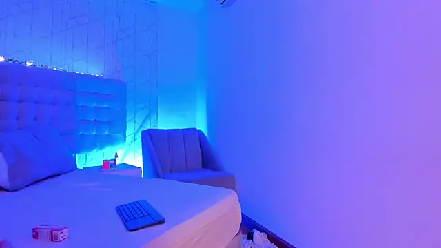 Snapshot of AlexiiaBrown chatting on 02/07/26, 08:45 AlexiiaBrown online show from 02/07/26, 08:45