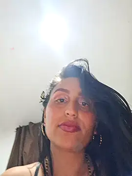 LunaRouuse  online show from 05/16/26, 11:03