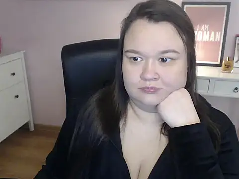 Snapshot of HollyDanceSoul chatting on 02/10/26, 05:22 HollyDanceSoul online show from 02/10/26, 05:22