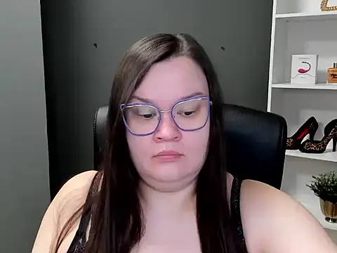 Snapshot of HollyDanceSoul chatting on 02/21/26, 07:20 HollyDanceSoul online show from 02/21/26, 07:20