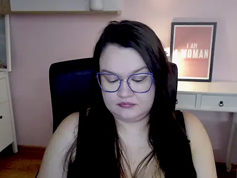 HollyDanceSoul online show from 03/04/26, 05:57