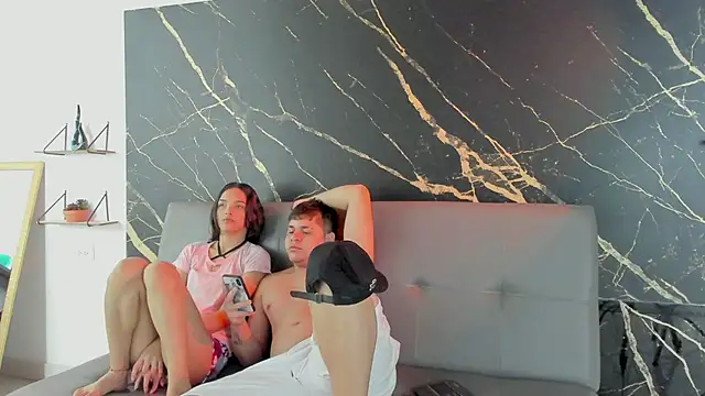 Snapshot of uncontrolled_fire chatting on 02/21/26, 07:15 uncontrolled fire online show from 02/21/26, 07:15