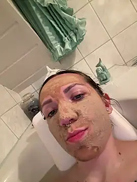 Snapshot of Marina_und_Jayden chatting on 02/02/26, 08:18 Marina und Jayden online show from 02/02/26, 08:18