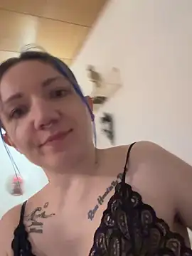 Snapshot of Marina_und_Jayden chatting on 03/04/26, 09:54 Marina und Jayden online show from 03/04/26, 09:54