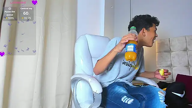 twink royale18 online show from 02/24/26, 04:05