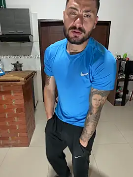 FrancoRossi  online show from 02/06/26, 01:54