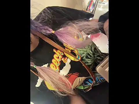 MegaTinyyy online show from 07/12/26, 04:36