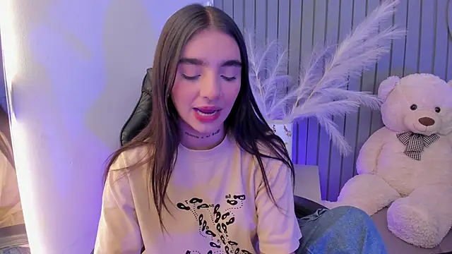 Abriil cutee online show from 06/14/26, 05:04