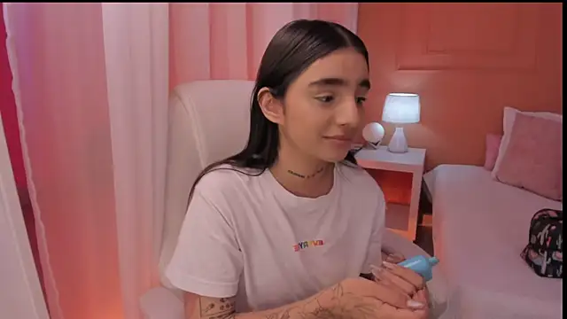 Abriil cutee online show from 06/16/26, 02:30