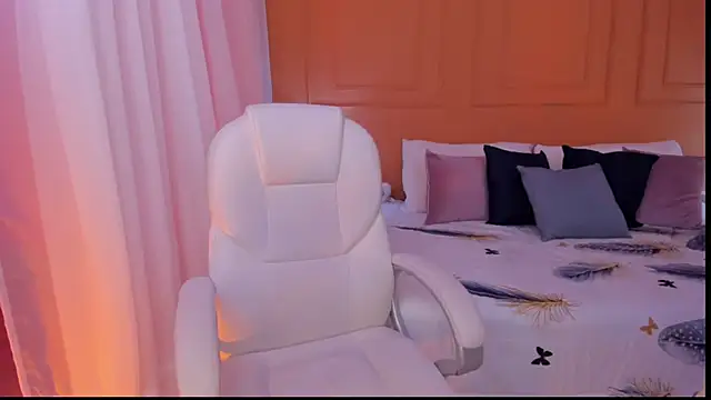 Abriil cutee online show from 06/30/26, 02:18