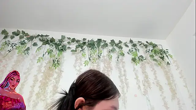 lizz lunna online show from 06/25/26, 07:40