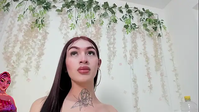 lizz lunna online show from 07/10/26, 07:38