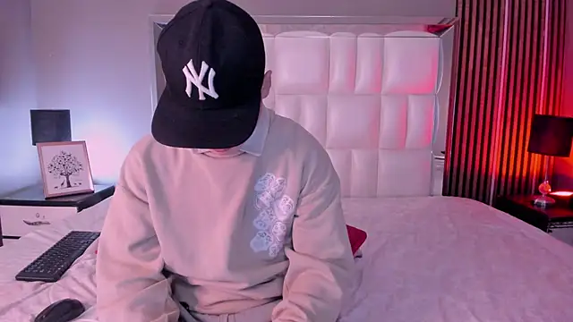 Roger And Ramona online show from 02/22/26, 12:15