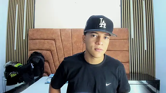 Snapshot of MATHY_ROBERT chatting on 01/14/26, 07:41 MATHY ROBERT online show from 01/14/26, 07:41