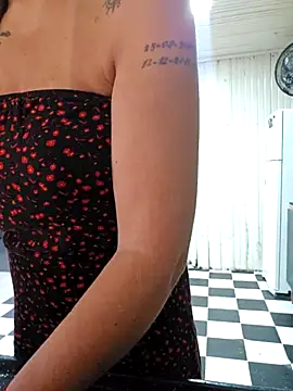 Snapshot of bellafortune69 chatting on 02/14/26, 04:04 bellafortune69 online show from 02/14/26, 04:04