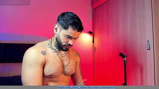 thiago ferrari  online show from 03/17/26, 01:32