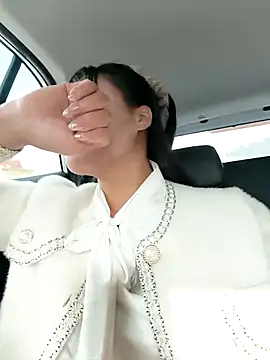 Snapshot of Mimi_sweet1 chatting on 02/14/26, 01:02 Mimi sweet1 online show from 02/14/26, 01:02