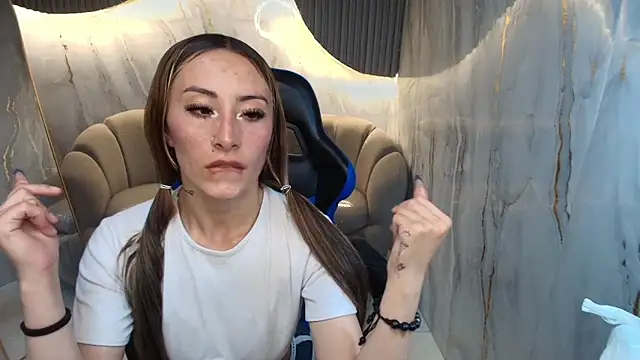 katalina r  online show from 04/09/26, 08:14