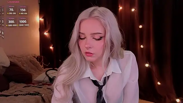 Snapshot of ShyniAlice chatting on 02/09/26, 03:32 ShyniAlice online show from 02/09/26, 03:32