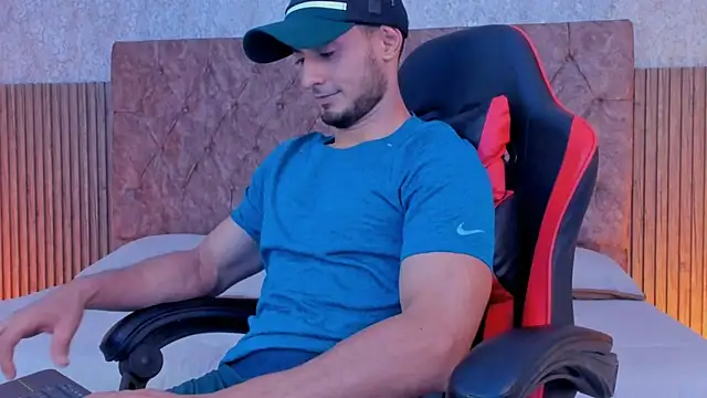 Snapshot of Adonys_Lewis_ chatting on 01/15/26, 05:56 Adonys Lewis online show from 01/15/26, 05:56