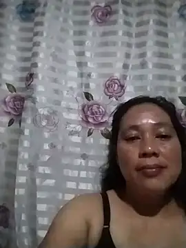 Snapshot of asian_pinay23 chatting on 01/11/26, 11:21 asian pinay23 online show from 01/11/26, 11:21