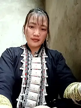 Snapshot of Nunaa2x chatting on 01/14/26, 08:42 Nunaa2x online show from 01/14/26, 08:42