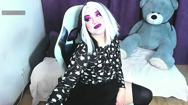 sexxx-queen online show from 05/19/26, 02:23