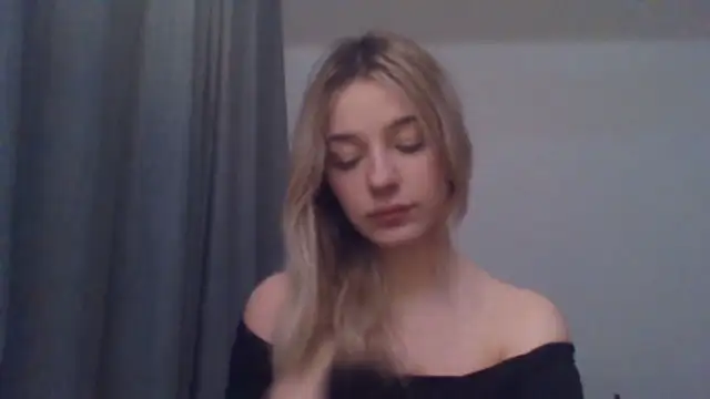 EvelineMagnetic online show from 01/12/26, 03:39