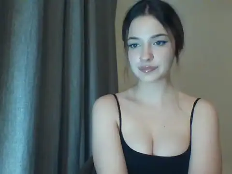 EvelineMagnetic online show from 05/04/26, 08:16