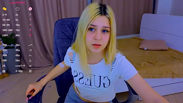 ApheliaStar online show from 02/20/26, 04:18