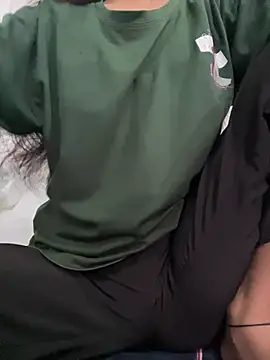 paribaby09 online show from 03/19/26, 05:55