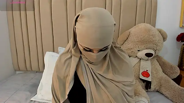 Snapshot of _seelena chatting on 02/07/26, 12:31 seelena online show from 02/07/26, 12:31