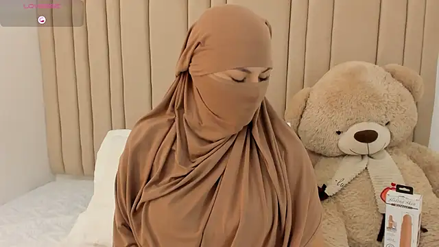 Snapshot of _seelena chatting on 02/19/26, 12:45 seelena online show from 02/19/26, 12:45