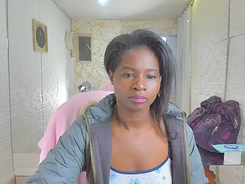 Snapshot of Betany_Grey chatting on 02/17/26, 03:47 Betany Grey online show from 02/17/26, 03:47