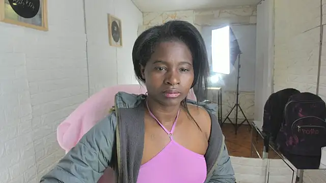 Snapshot of Betany_Grey chatting on 02/21/26, 04:02 Betany Grey online show from 02/21/26, 04:02