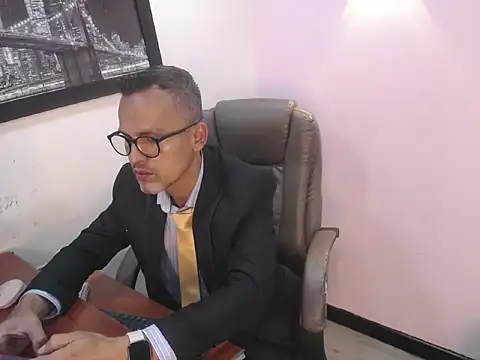 Snapshot of Oswalldo__ chatting on 02/11/26, 11:37 Oswalldo online show from 02/11/26, 11:37