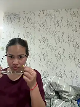 Ponthip online show from 03/18/26, 11:08