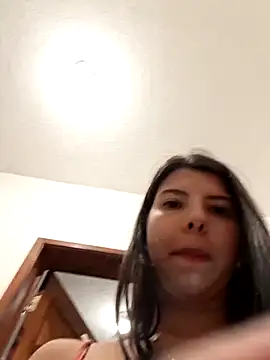 Snapshot of jade03_ chatting on 02/09/26, 12:47 jade03 online show from 02/09/26, 12:47