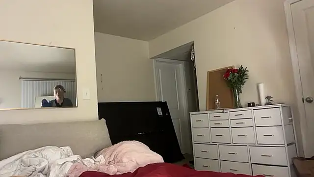 blondebunny999 999 online show from 02/16/26, 01:24