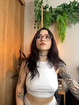 Snapshot of _Charlotte_Rose chatting on 02/18/26, 09:11 Charlotte Rose online show from 02/18/26, 09:11