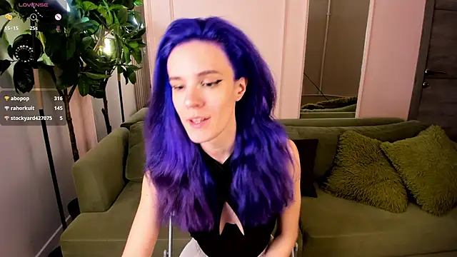 AuraLaunni online show from 05/16/26, 06:54