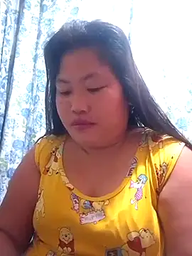 Snapshot of pinay_rose14 chatting on 02/06/26, 12:15 pinay rose14 online show from 02/06/26, 12:15