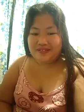 Snapshot of pinay_rose14 chatting on 02/11/26, 12:37 pinay rose14 online show from 02/11/26, 12:37