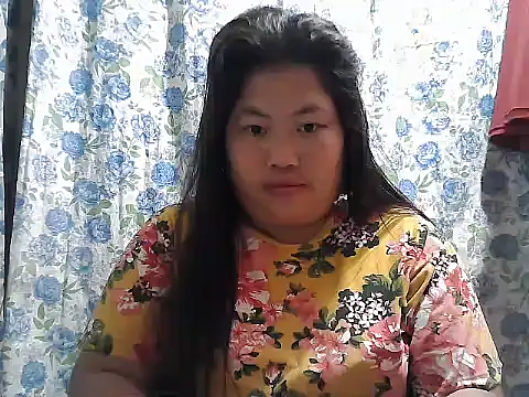 Snapshot of pinay_rose14 chatting on 02/12/26, 09:43 pinay rose14 online show from 02/12/26, 09:43